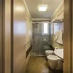 Hollywood***s Hotel