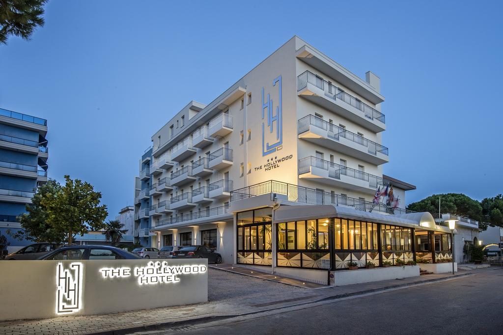 Hollywood***s Hotel 3*
