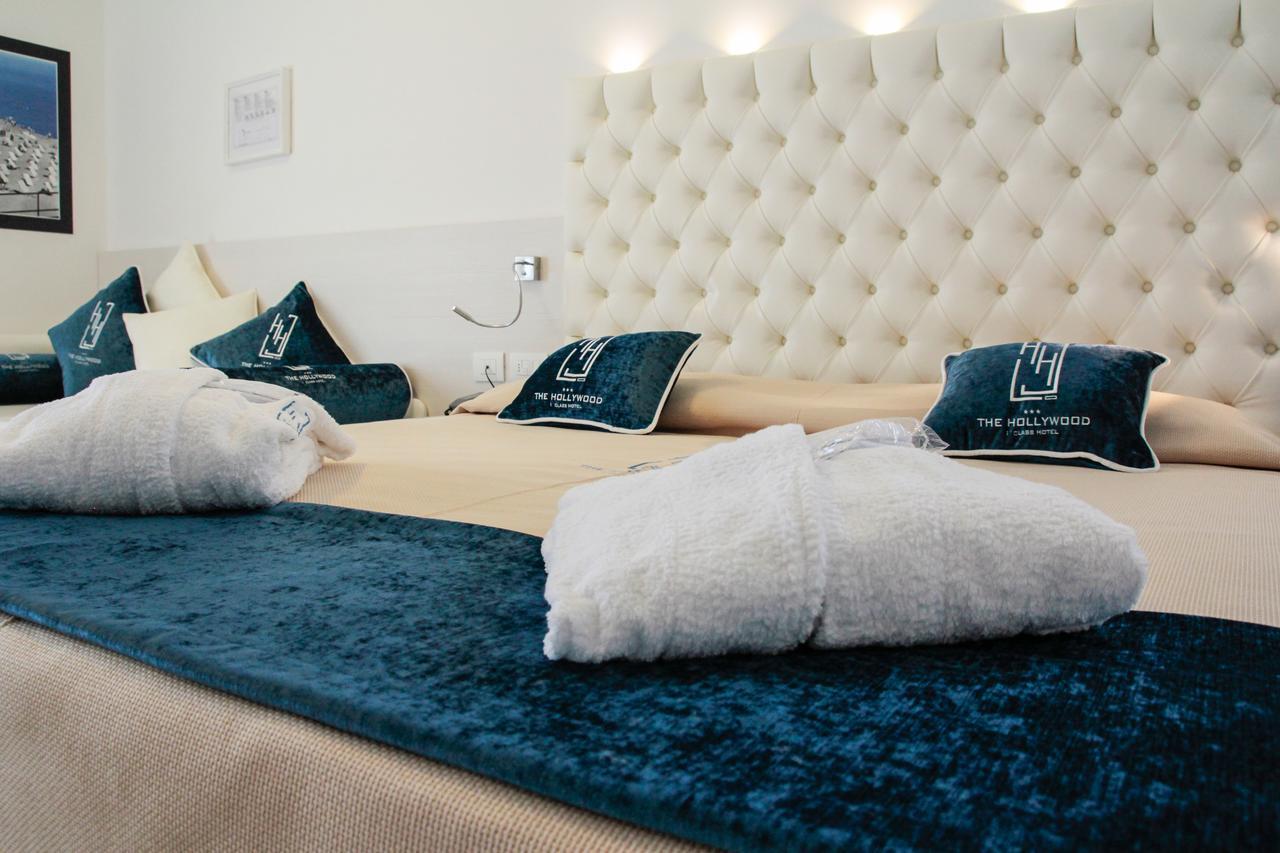 Hotel Hollywood***s